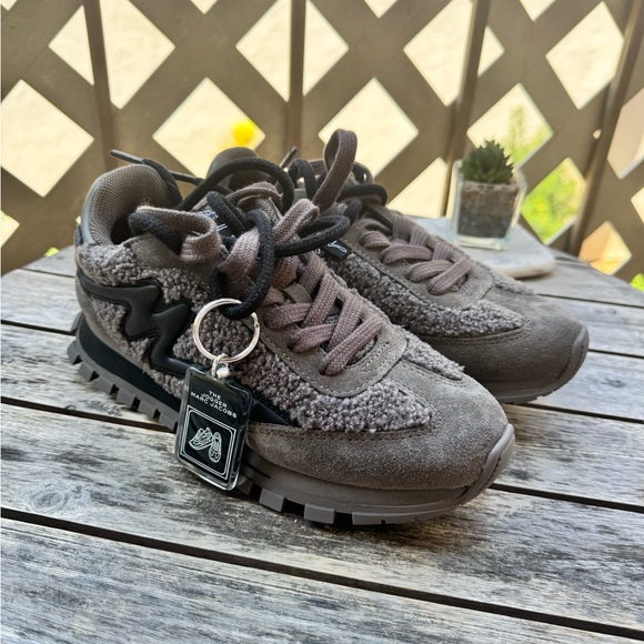 Marc Jacobs Teddy Joggers - Picture 12 of 13